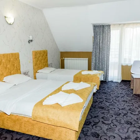 Family Prestige Hotel 3*